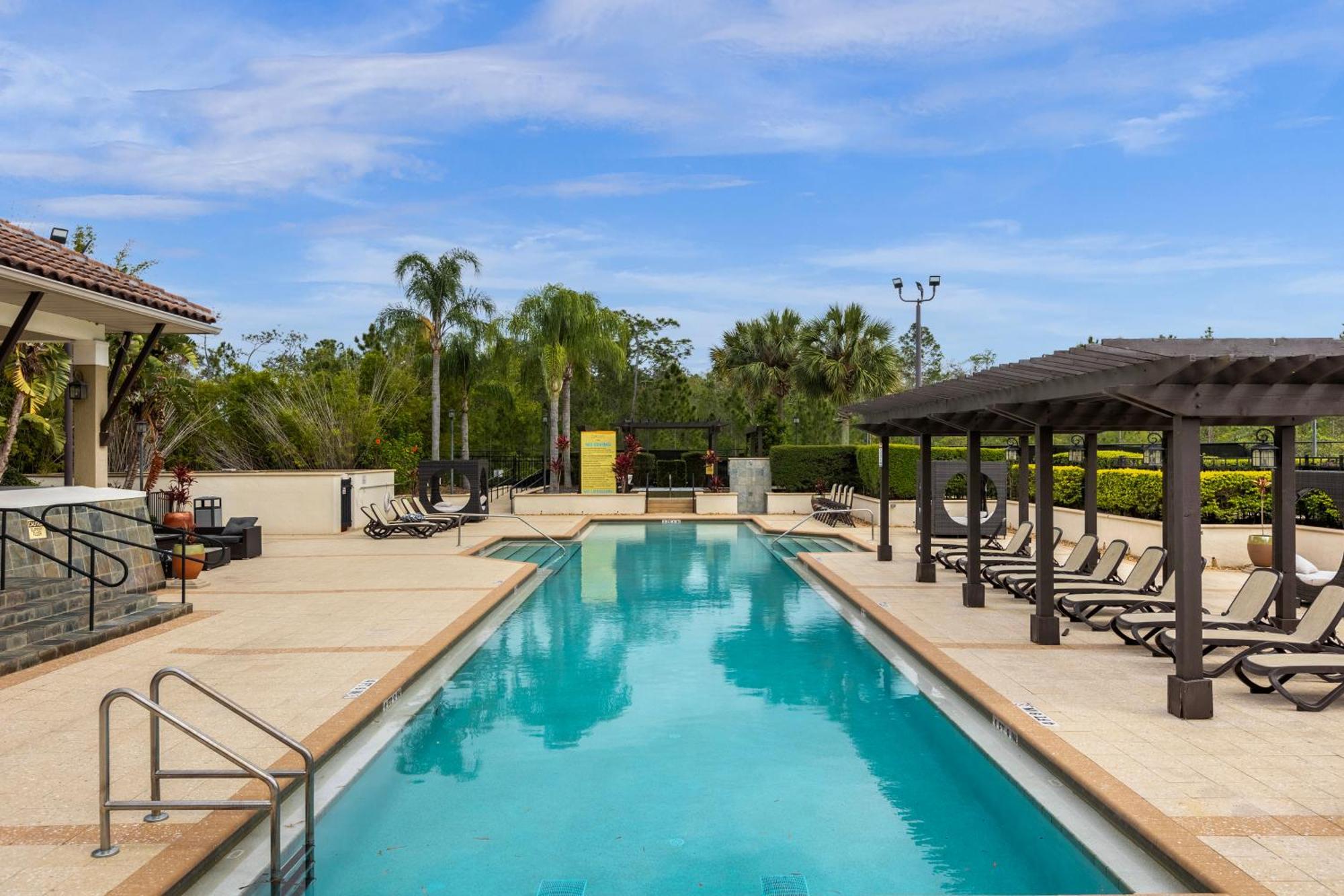 Cozy & Elegant 4Br Enchanted Townhouse - 1 Mile To Disney With Resort Pool, Gym, & Jacuzzi Orlando Exterior photo