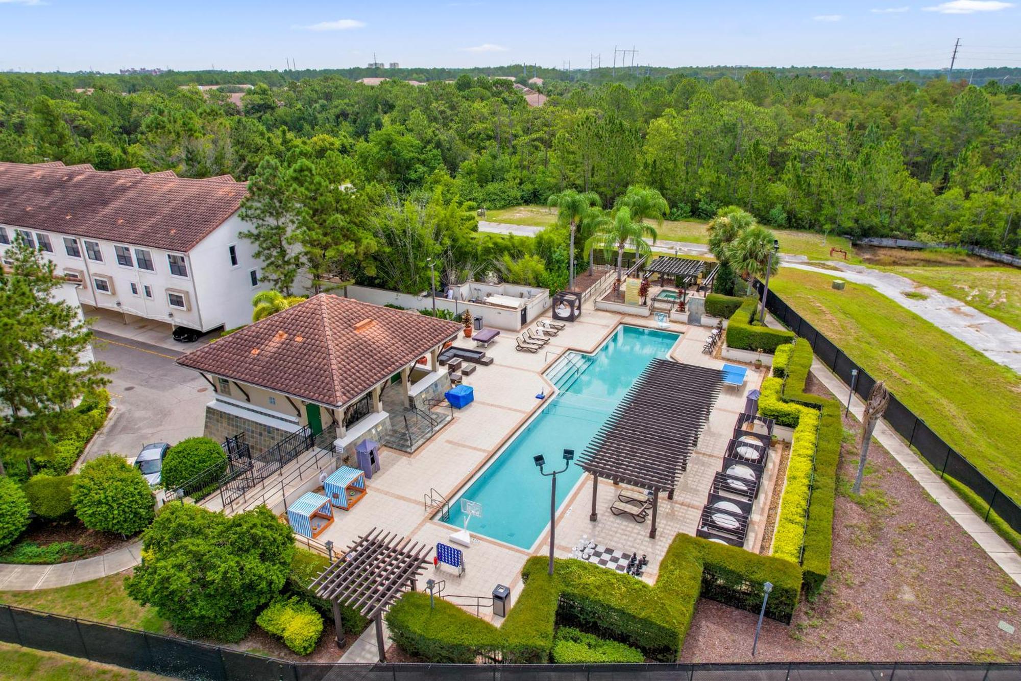 Cozy & Elegant 4Br Enchanted Townhouse - 1 Mile To Disney With Resort Pool, Gym, & Jacuzzi Orlando Exterior photo