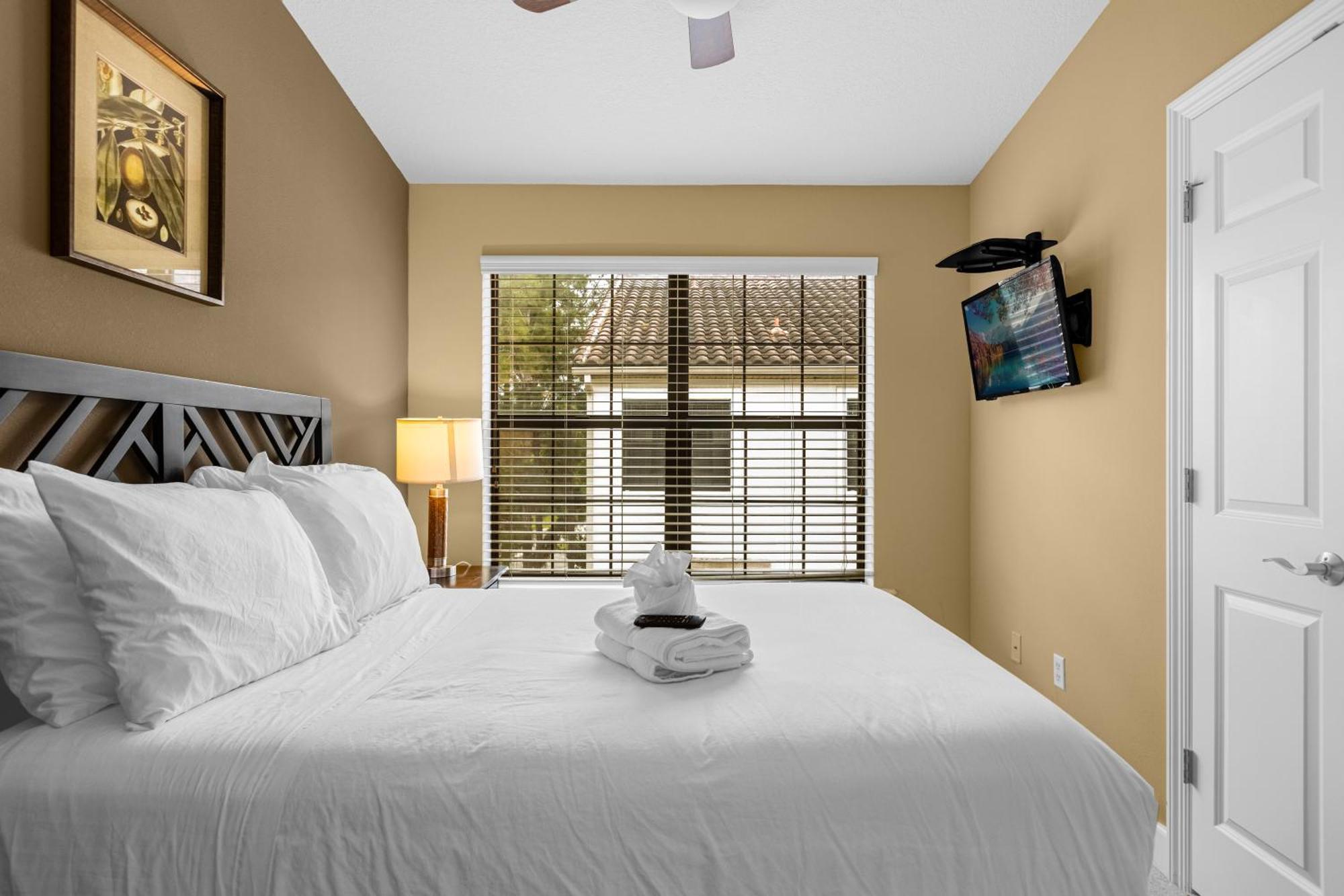 Cozy & Elegant 4Br Enchanted Townhouse - 1 Mile To Disney With Resort Pool, Gym, & Jacuzzi Orlando Exterior photo